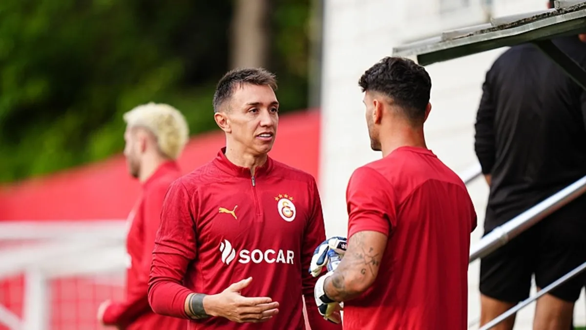 Muslera’dan takım arkadaşlarına yemek jesti