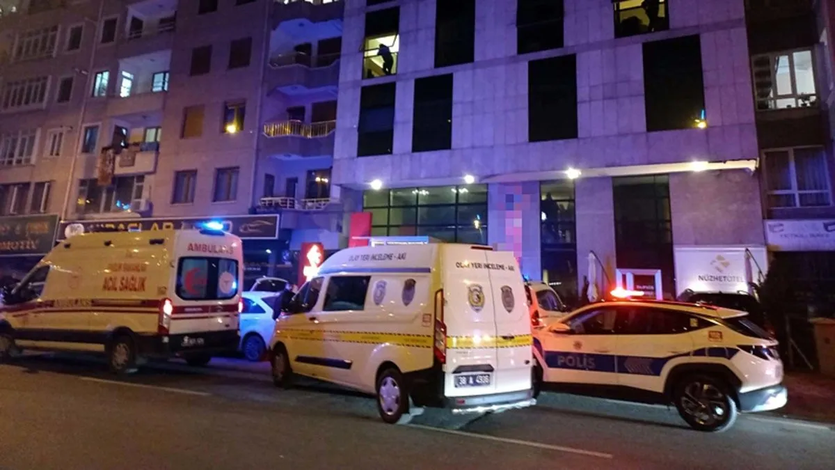 Kayseri’de otel lobisinde dehşet! Borç-alacak nedeniyle tartıştığı kişiyi öldürüp, intihar etti